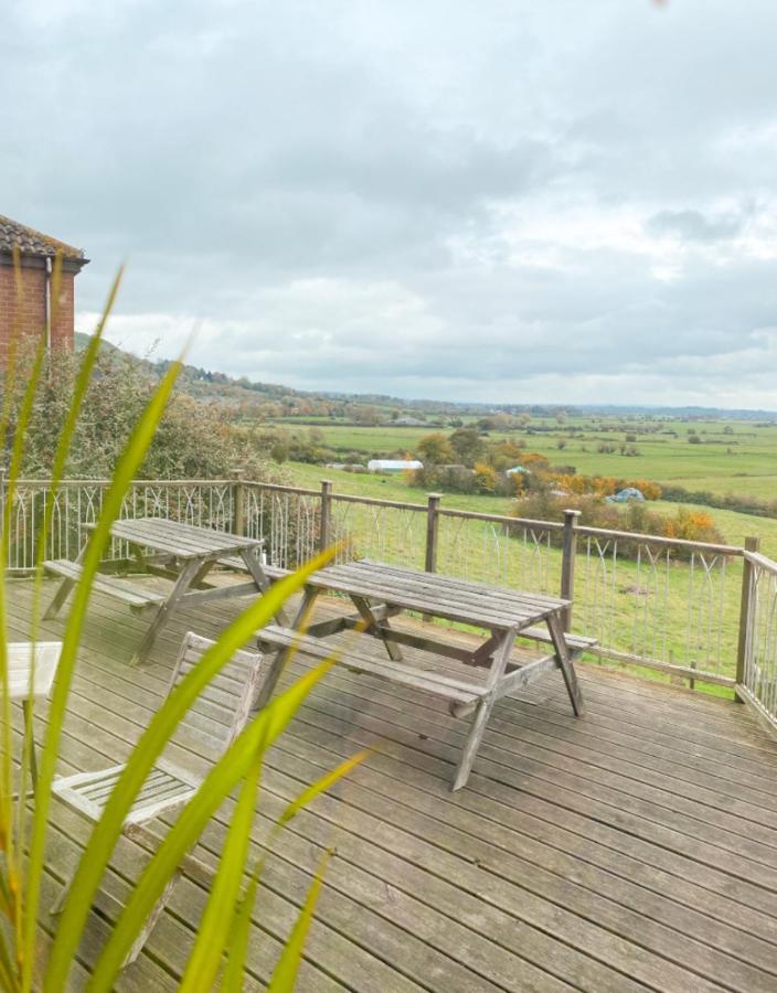 Healing Waters Sanctuary For Exclusive Private Hire And Self Catering Board, Vegetarian, Alcohol & Wifi Free Retreat In Glastonbury Buitenkant foto