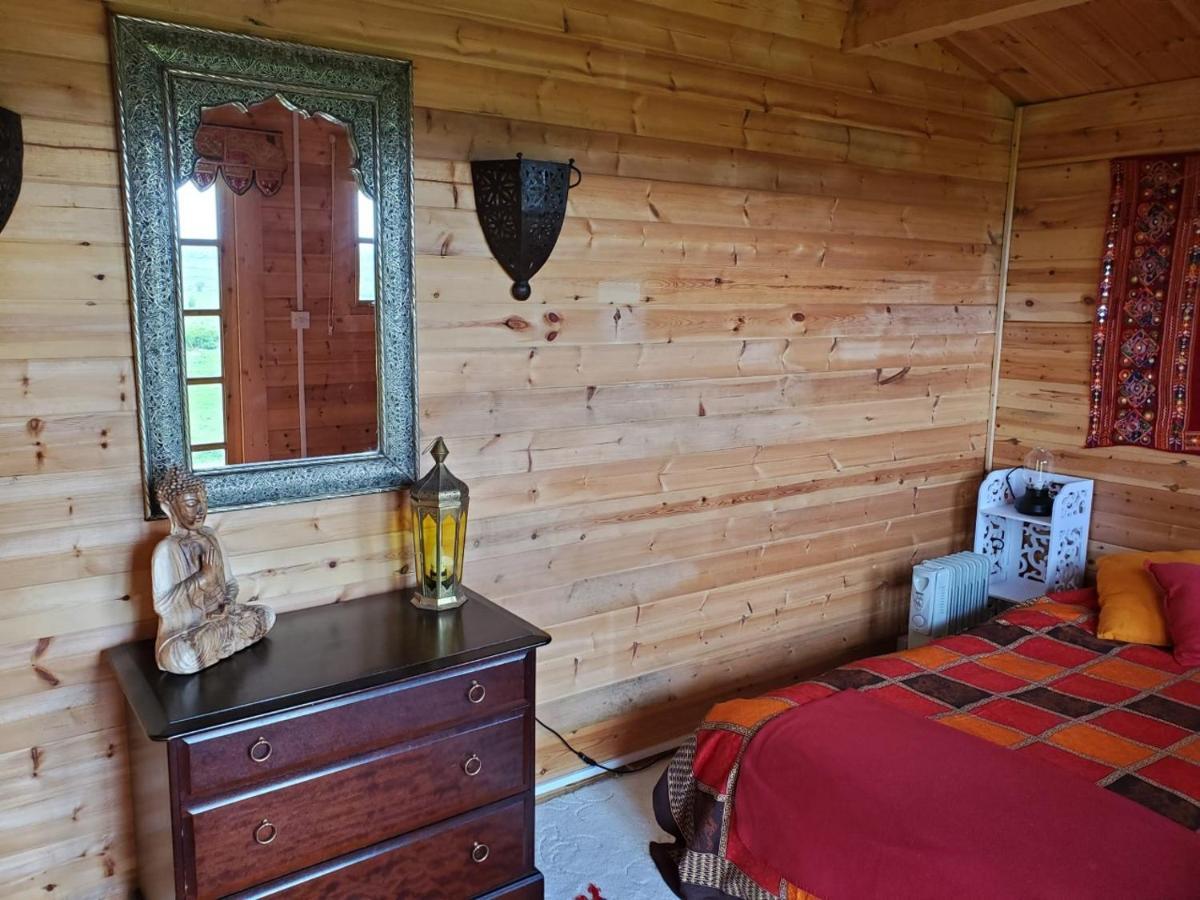 Healing Waters Sanctuary For Exclusive Private Hire And Self Catering Board, Vegetarian, Alcohol & Wifi Free Retreat In Glastonbury Buitenkant foto